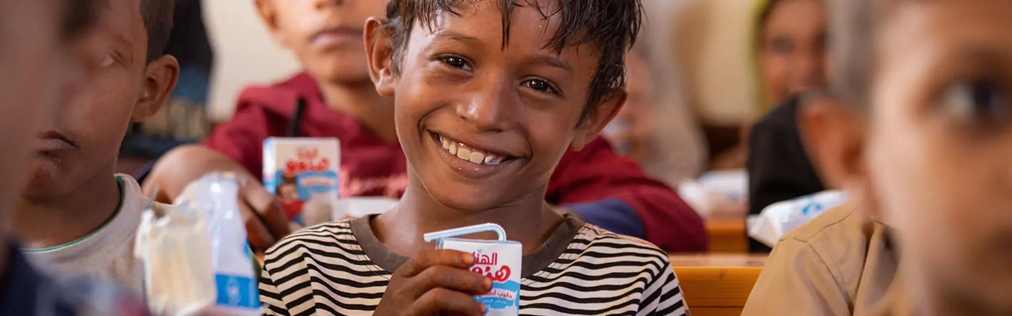 مبادرة الحليب المدرسي في اليمن تختتم أنشطتها بحفل في مدينة المخا 
